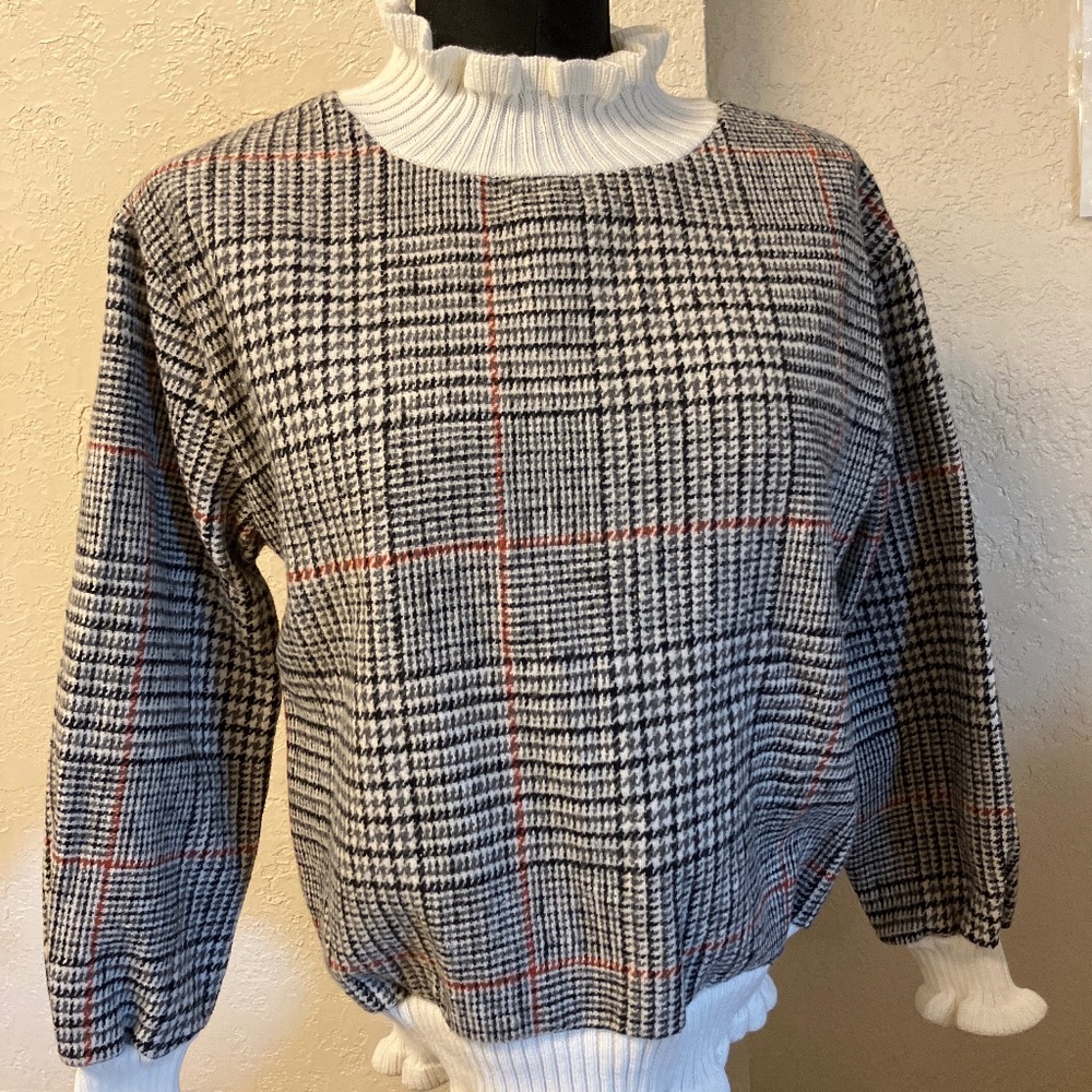 Ruffle sweater